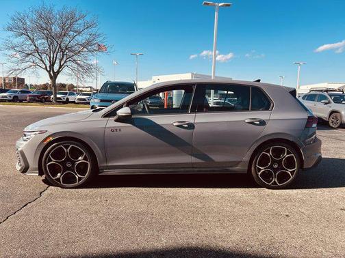 2025 Volkswagen Golf GTI 2.0T S DSG