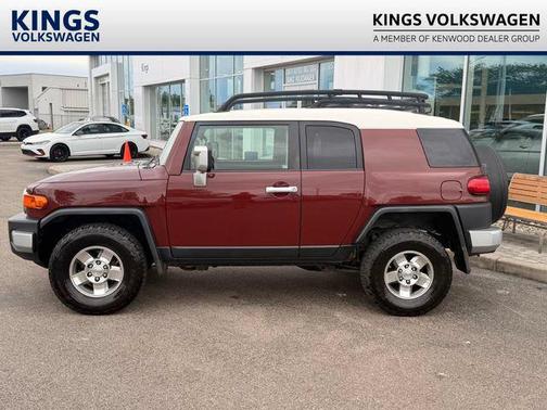 Brick 2008 Toyota FJ Cruiser Base