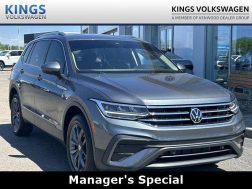 Platinum Gray Metallic 2023 Volkswagen Tiguan 2.0T SE 4MOTION