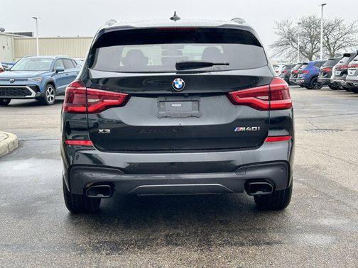 2021 BMW X3 M40i