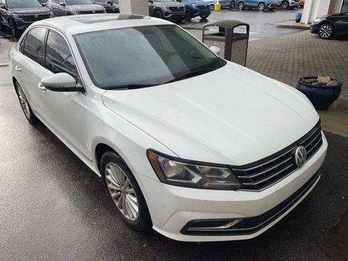 2017 Volkswagen Passat 1.8T SE