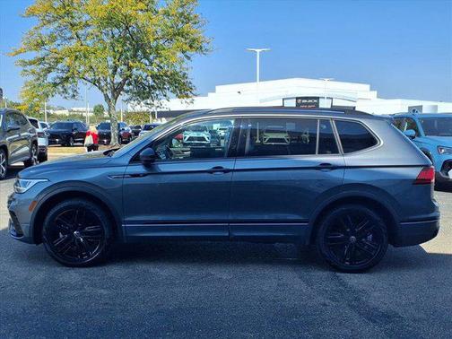 2022 Volkswagen Tiguan 2.0T SE R-Line Black 4MOTION