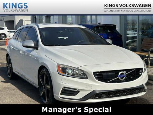 2016 Volvo V60 T6 R-Design Platinum