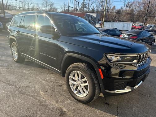 2023 Jeep Grand Cherokee Laredo