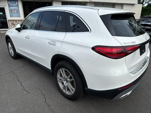2023 Mercedes-Benz GLC 300 4MATIC