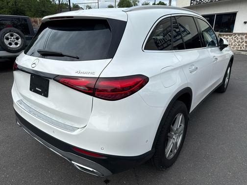 2023 Mercedes-Benz GLC 300 4MATIC