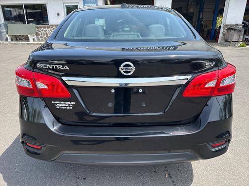 black 2019 Nissan Sentra SV