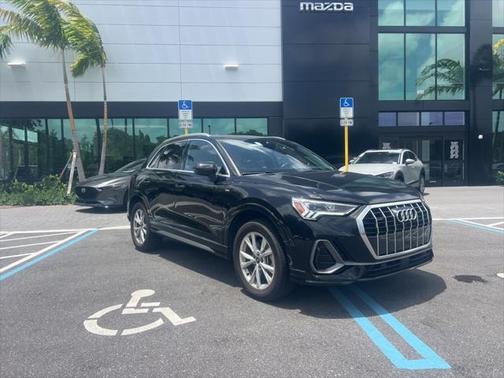 2024 Audi Q3 Premium 45 TFSI S line quattro Tiptronic