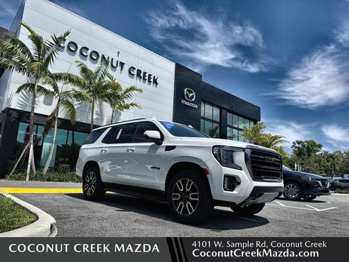 Summit White 2024 GMC Yukon AT4