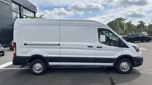 2022 Ford Transit-250 Base