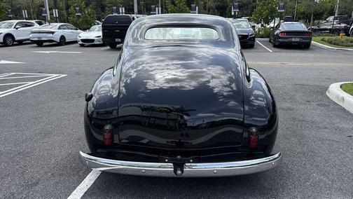 Black 2022 Chrysler Voyager LX