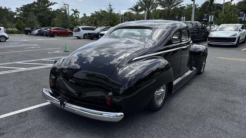 Black 2022 Chrysler Voyager LX