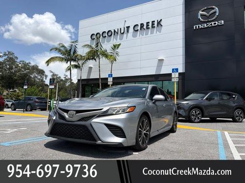 Celestial Silver Metallic 2020 Toyota Camry SE