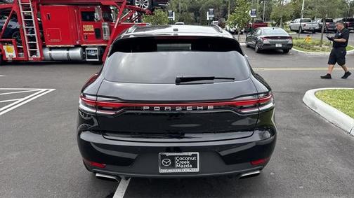 2021 Porsche Macan Base