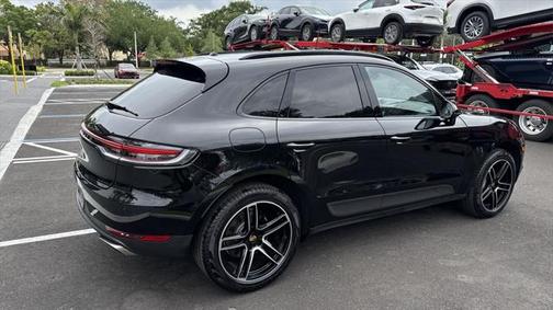 2021 Porsche Macan Base