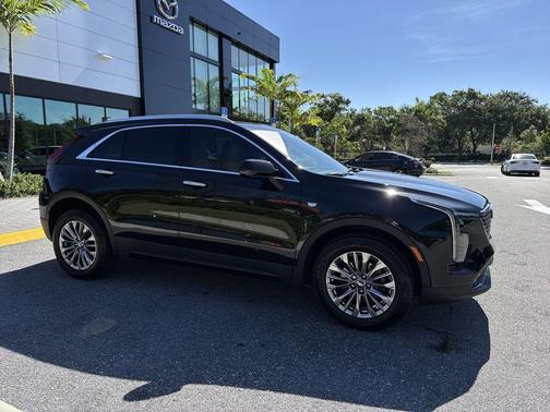 Stellar Black Metallic 2024 Cadillac XT4 Premium Luxury