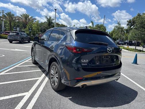 Deep Crystal Blue Mica 2024 Mazda CX-5 Signature