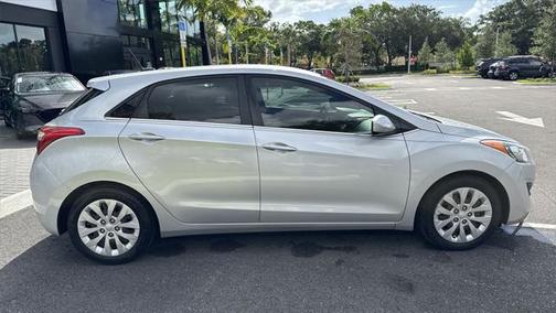 2017 Hyundai Elantra GT Base