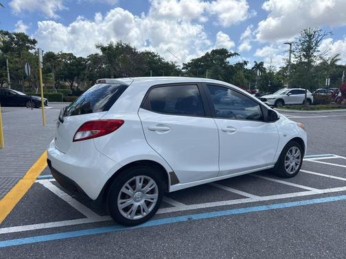 Crystal White Pearl 2012 Mazda Mazda2 Sport