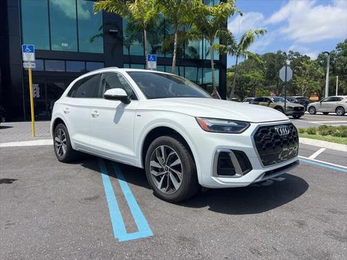 2023 Audi Q5 45 S line Premium Plus