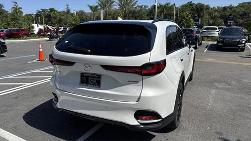 2025 Mazda CX-70 PHEV Premium Package
