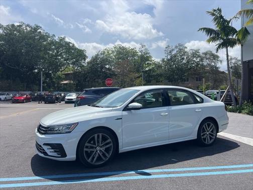 2018 Volkswagen Passat 2.0T R-Line