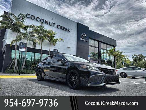 Midnight Black Metallic 2021 Toyota Camry XSE