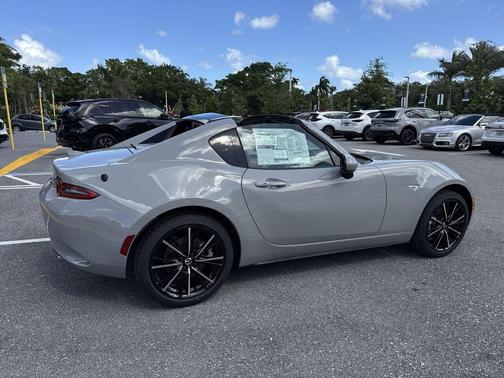 Aero Gray Metallic 2026 Mazda MX-5 Miata Grand Touring