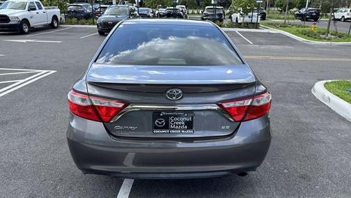 2016 Toyota Camry SE
