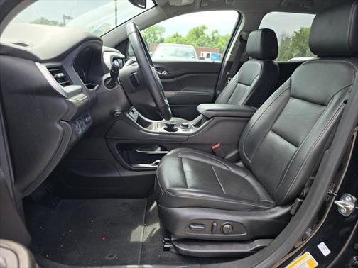 2023 GMC Acadia FWD SLT