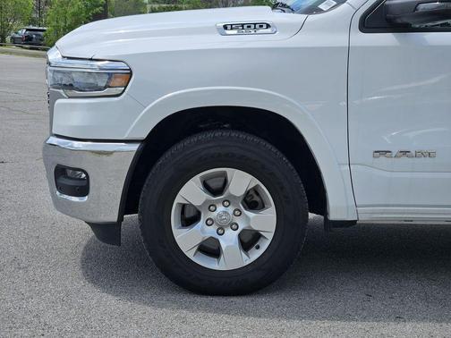 Bright White Clearcoat 2025 RAM 1500 Big Horn/Lone Star