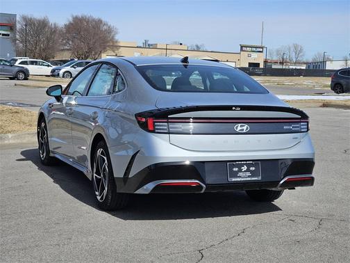 2026 Hyundai SONATA SEL