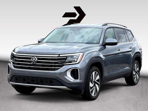 Platinum Gray Metallic 2024 Volkswagen Atlas 2.0T SE w/Technology