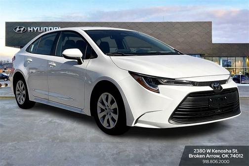 2025 Toyota Corolla LE