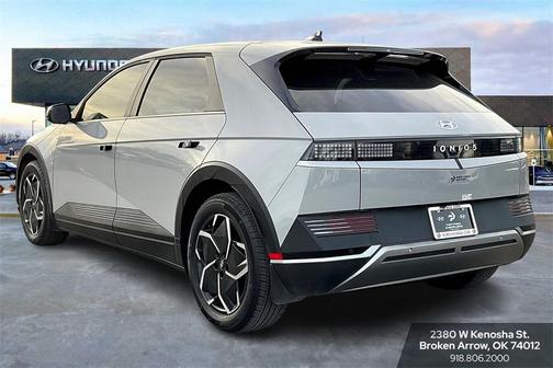 2024 Hyundai IONIQ 5 SEL