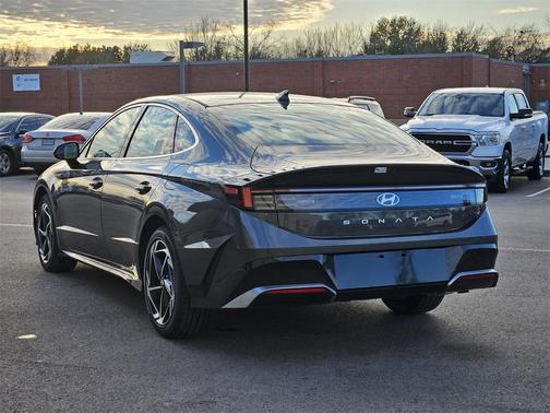 2026 Hyundai SONATA SEL