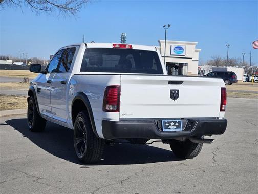 2024 RAM 1500 Classic Warlock Crew Cab 4x2 5'7' Box