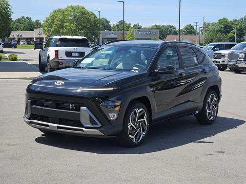 Abyss Black Pearl 2026 Hyundai KONA SEL Premium