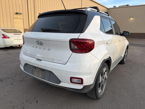 2023 Hyundai VENUE Limited