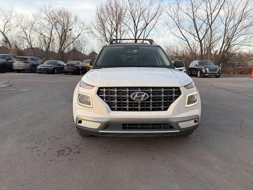 2023 Hyundai VENUE Limited
