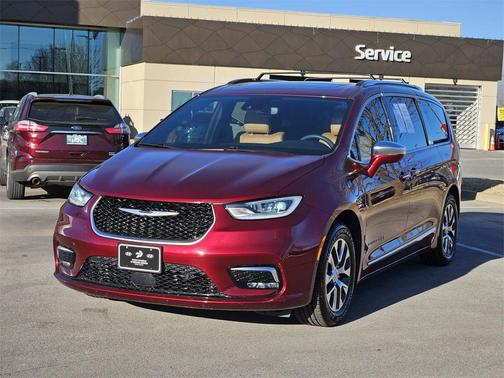 2022 Chrysler Pacifica L