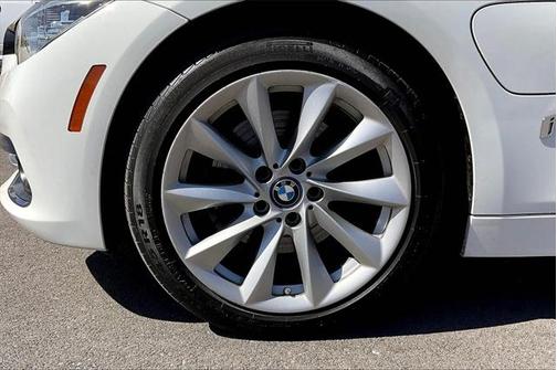 2018 BMW 330e iPerformance