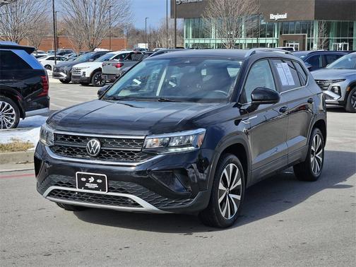 2024 Volkswagen Taos 1.5T SE
