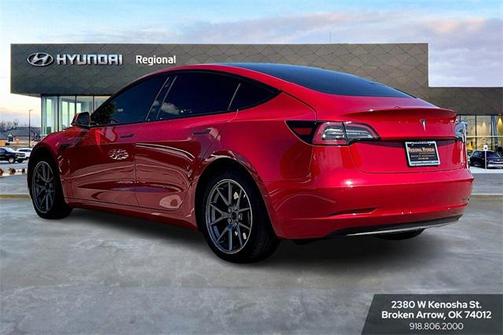 2022 Tesla Model 3 Standard Range