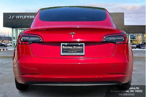 2022 Tesla Model 3 Standard Range