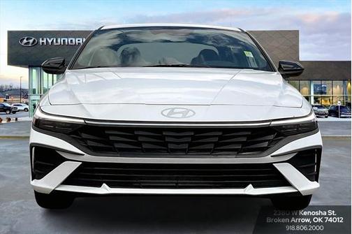 2025 Hyundai ELANTRA Sport
