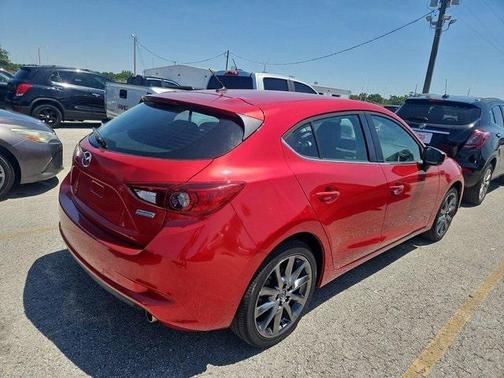 2018 Mazda Mazda3 Touring