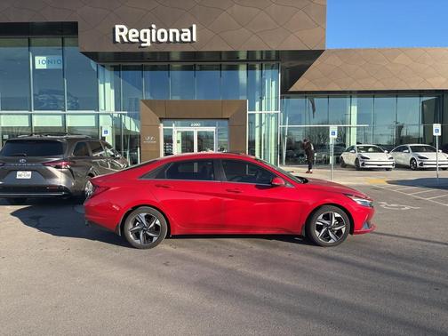 2023 Hyundai ELANTRA Limited