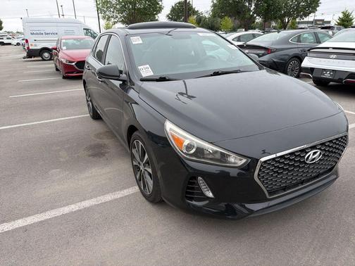 Black Noir Pearl 2018 Hyundai Elantra GT Base