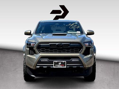 Bronze 2026 Toyota Tacoma TRD Sport
